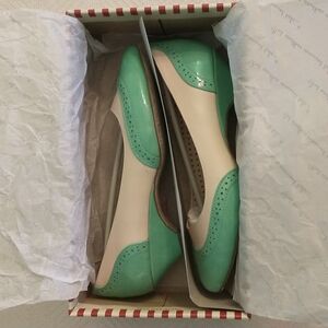 B.A.I.T. Footwear Ida "Seafoam" Vegan Patent Leather Narrow Two Tone Low Heel